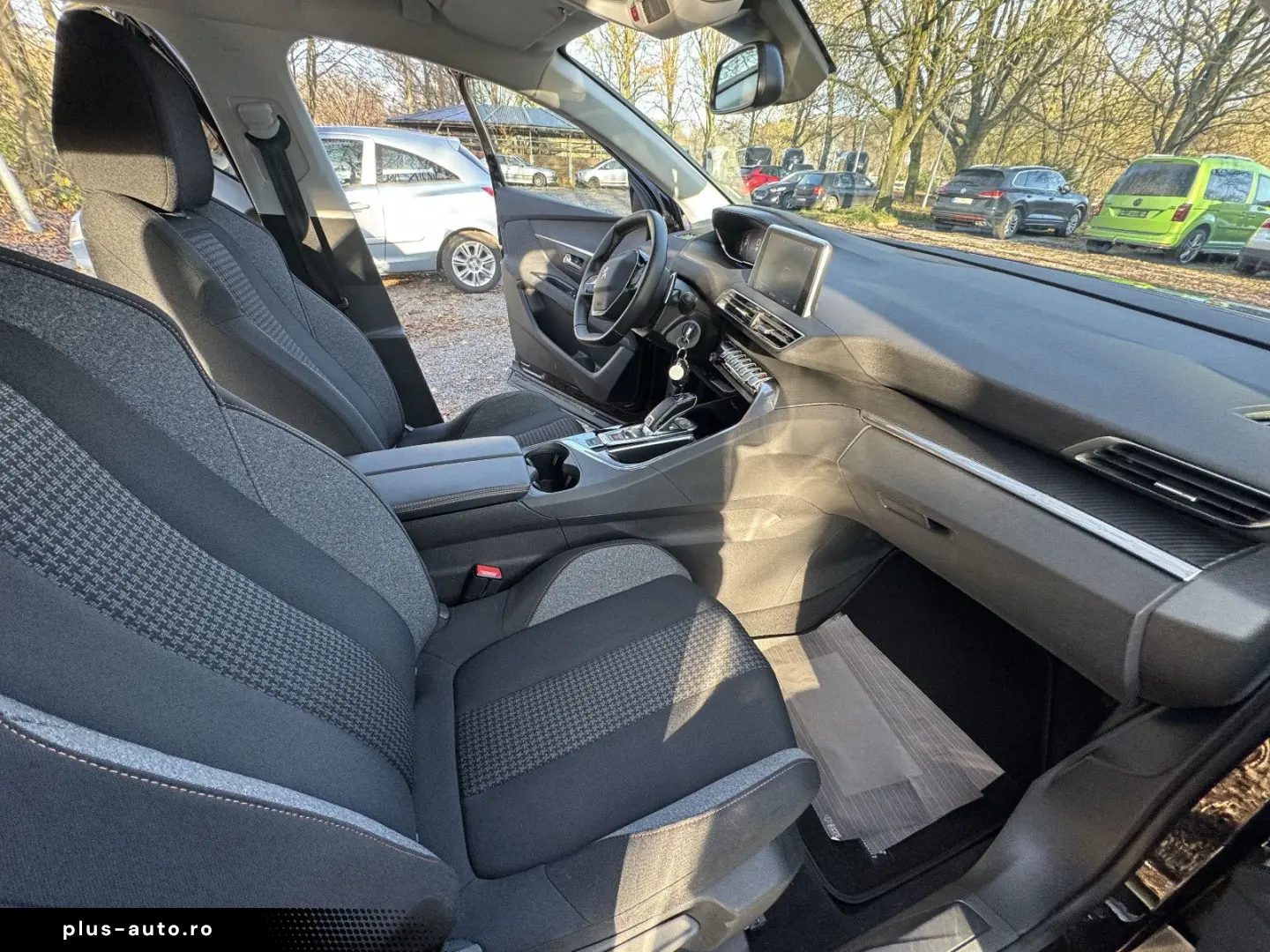 PEUGEOT 3008 Active Business Automatik Top Zustand