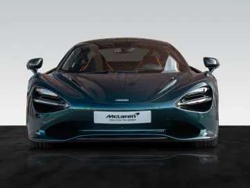 MCLAREN 750S Coupé    Carbon Exterior & Interior   Lift