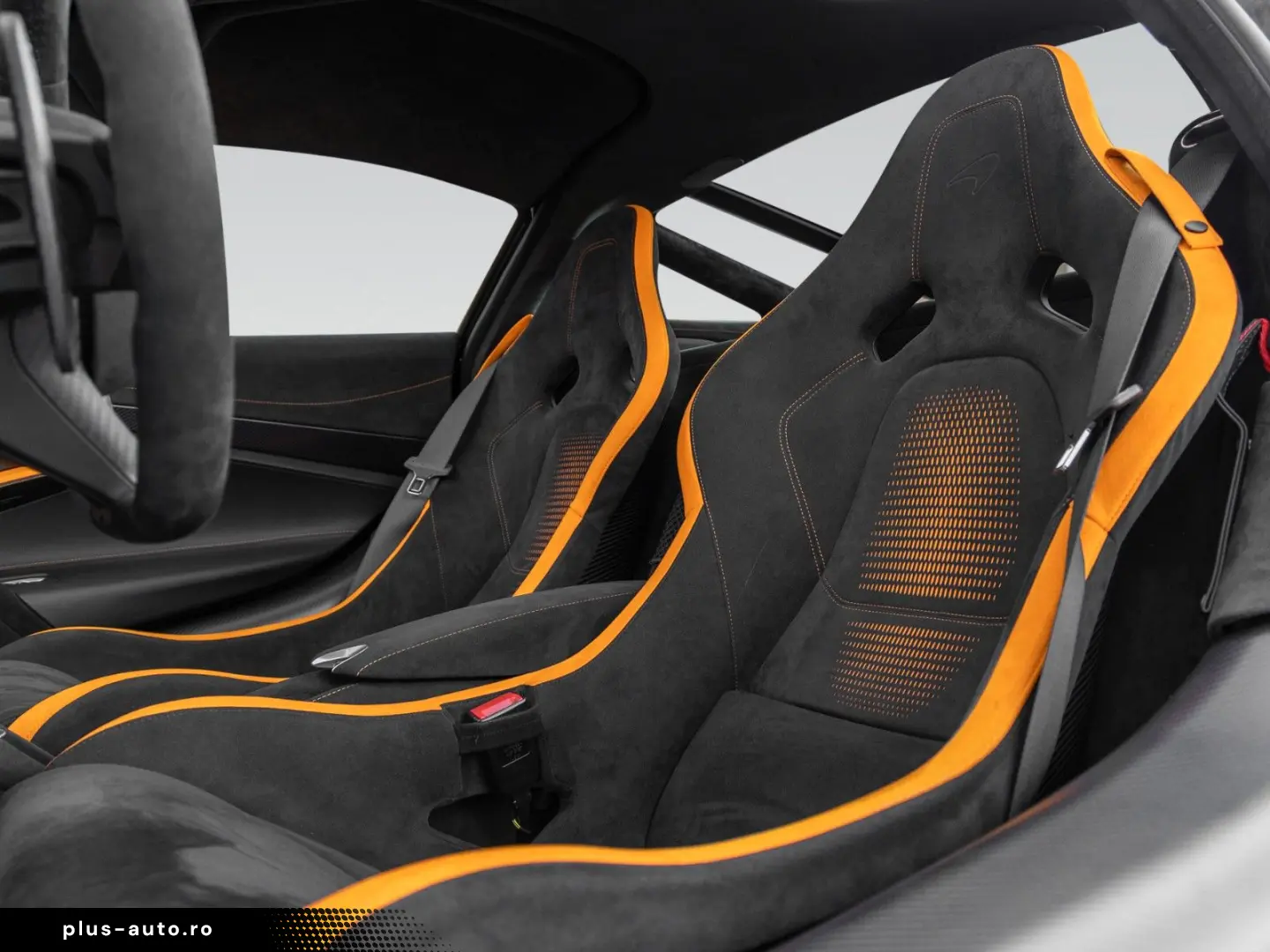 MCLAREN 750S Coupé    Carbon Exterior & Interior   Lift