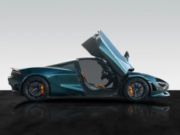 MCLAREN 750S Coupé    Carbon Exterior & Interior   Lift