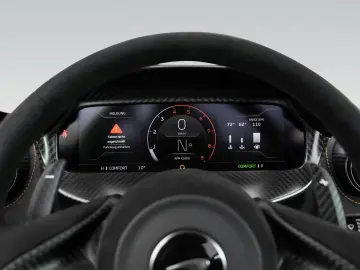 MCLAREN 750S Coupé    Carbon Exterior & Interior   Lift