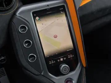 MCLAREN 750S Coupé    Carbon Exterior & Interior   Lift