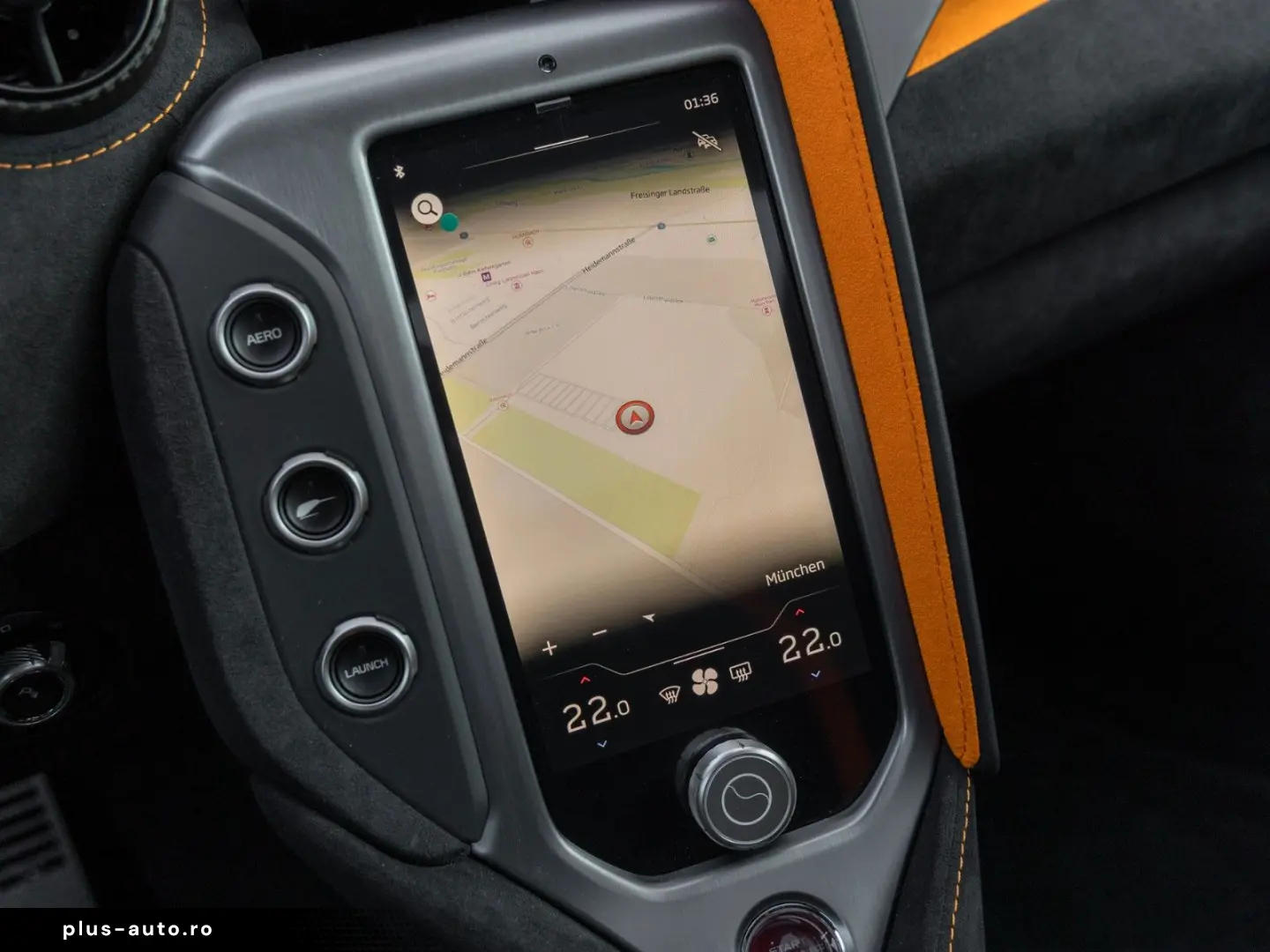 MCLAREN 750S Coupé    Carbon Exterior & Interior   Lift