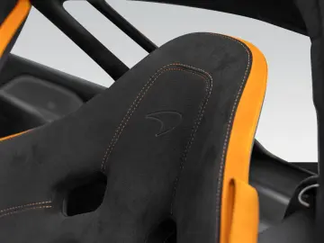 MCLAREN 750S Coupé    Carbon Exterior & Interior   Lift