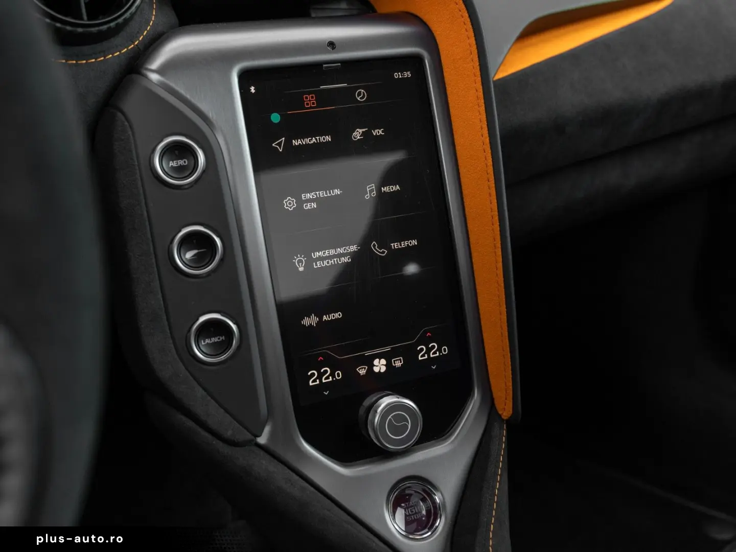 MCLAREN 750S Coupé    Carbon Exterior & Interior   Lift