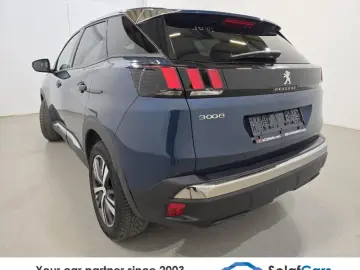 PEUGEOT 3008 1.2 Puretech Allure Aut. LED I-Cockpit Nav