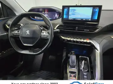 PEUGEOT 3008 1.2 Puretech Allure Aut. LED I-Cockpit Nav
