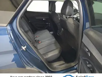 PEUGEOT 3008 1.2 Puretech Allure Aut. LED I-Cockpit Nav
