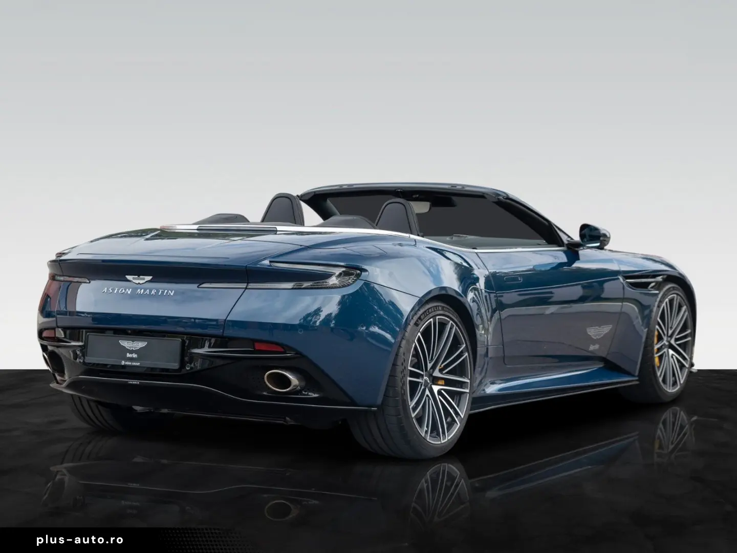 ASTON MARTIN DB12 Volante   Q-SeychellesBlue