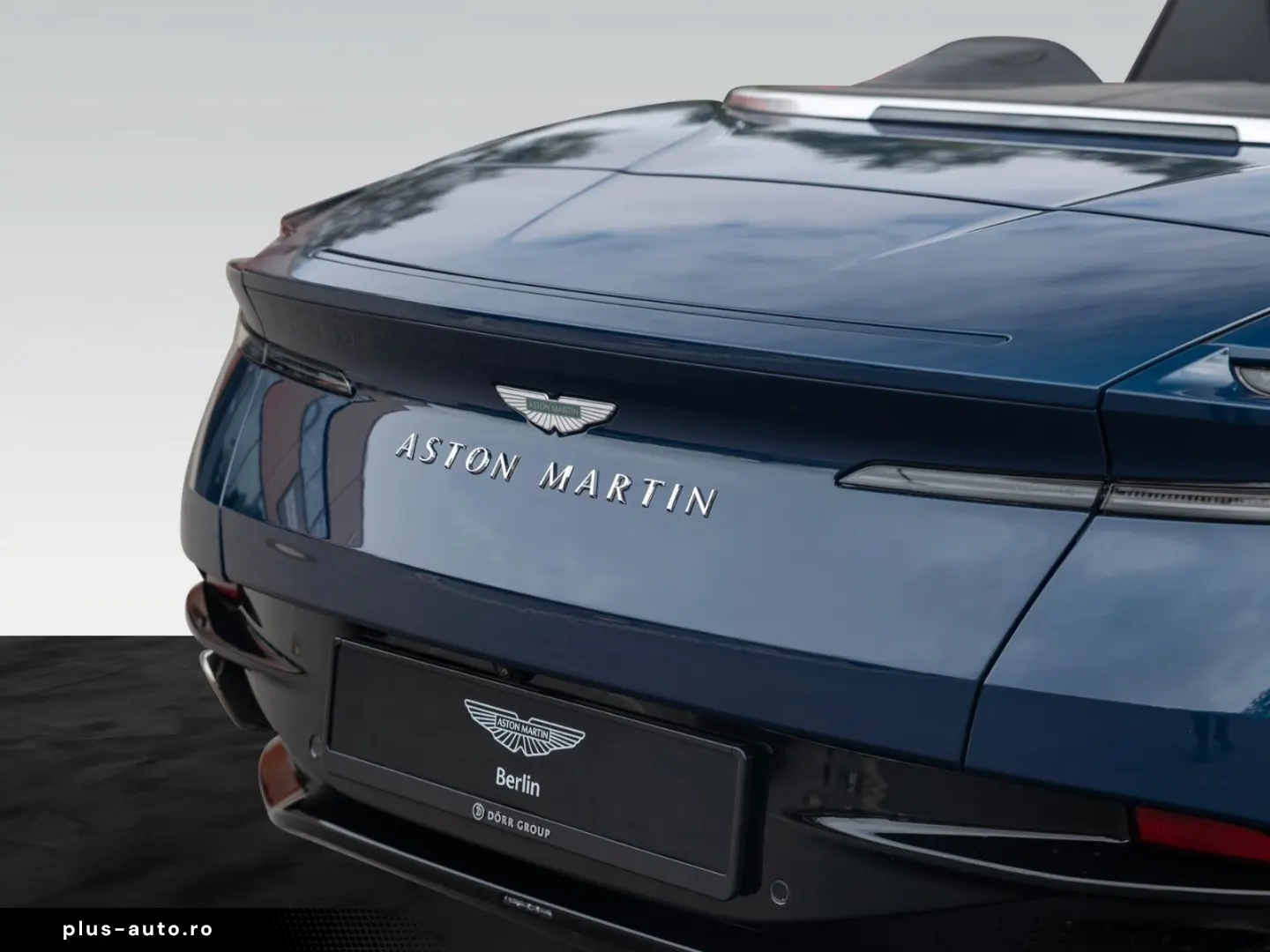 ASTON MARTIN DB12 Volante   Q-SeychellesBlue