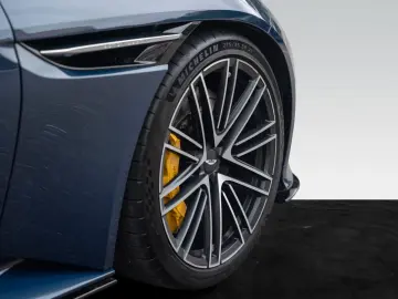 ASTON MARTIN DB12 Volante   Q-SeychellesBlue