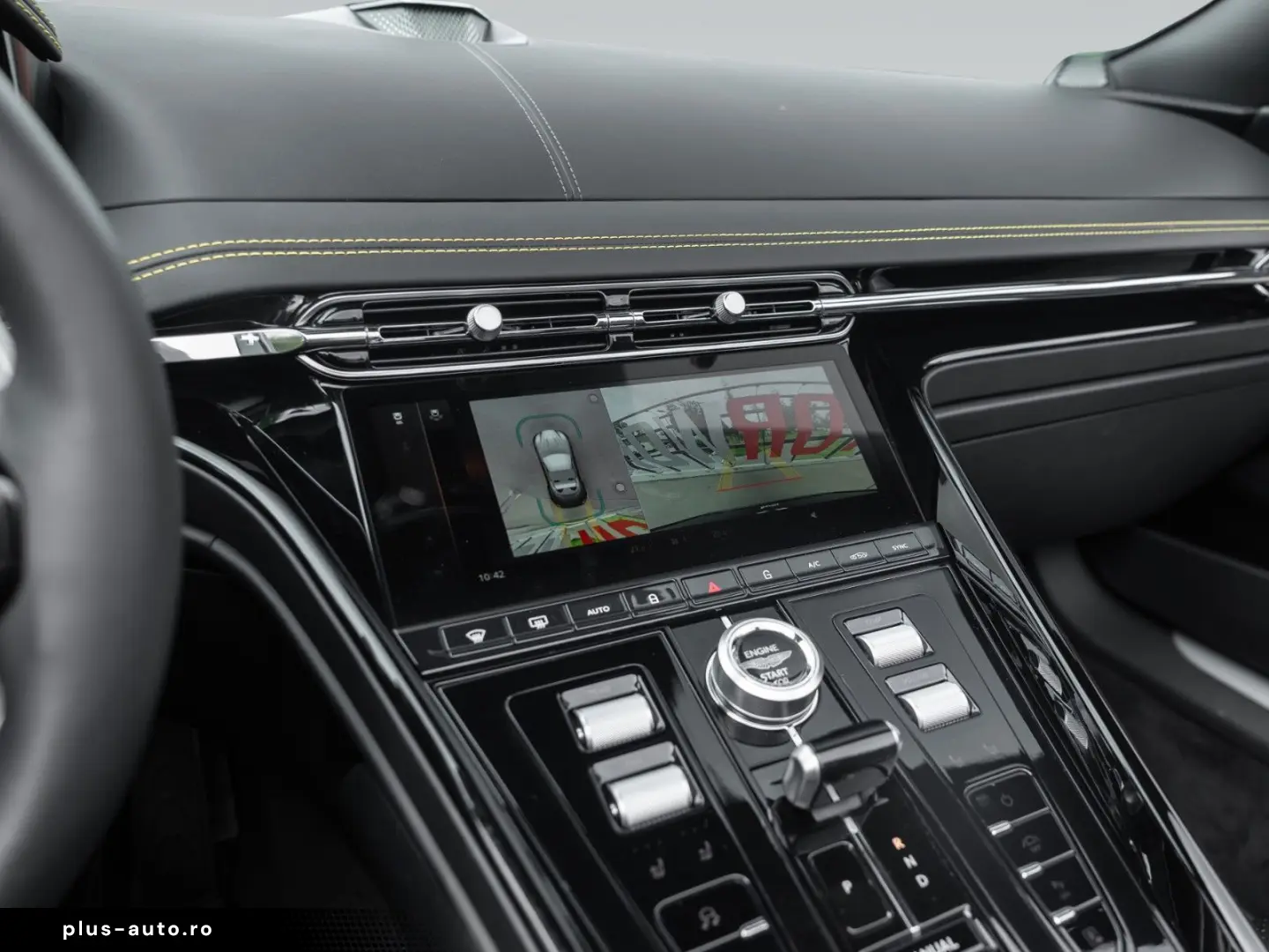 ASTON MARTIN DB12 Volante   Q-SeychellesBlue