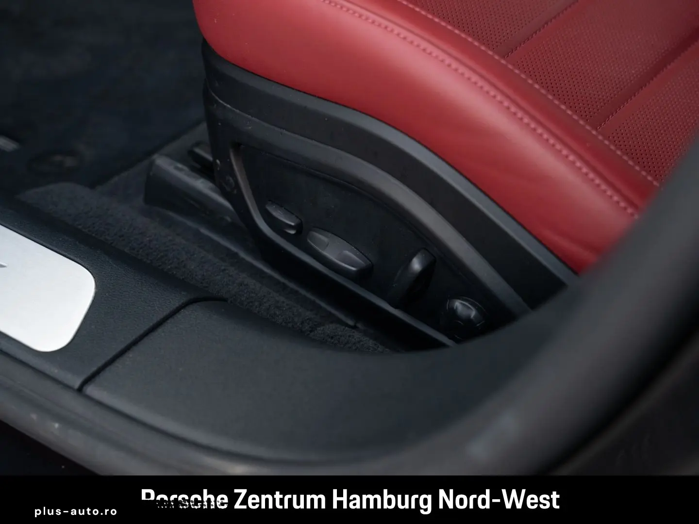 PORSCHE Panamera 4 E-Hybrid