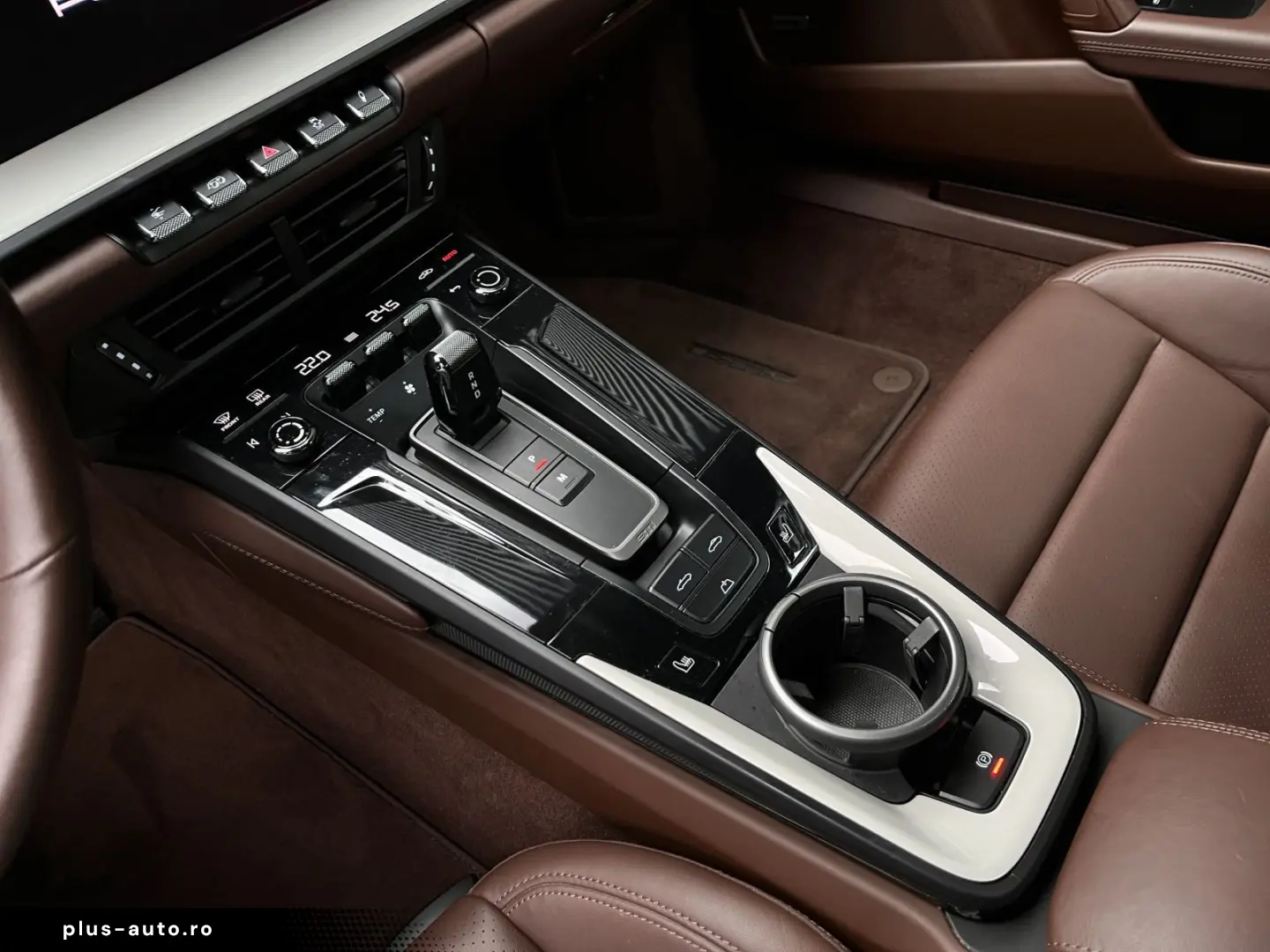 PORSCHE 992 -2 (911) Carrera Cabriolet Servo  Lift Sport