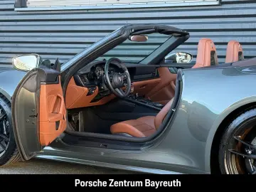 PORSCHE 992 911 Carrera 4 GTS Cabriolet MANUFAKTUR-LEDER