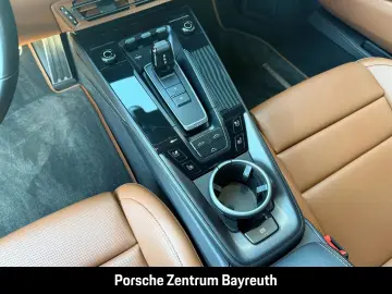 PORSCHE 992 911 Carrera 4 GTS Cabriolet MANUFAKTUR-LEDER