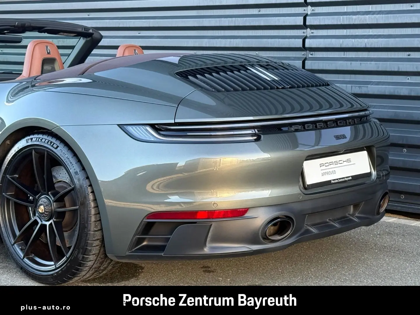 PORSCHE 992 911 Carrera 4 GTS Cabriolet MANUFAKTUR-LEDER