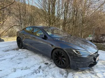 TESLA MODEL S PLAID -1020 CP
