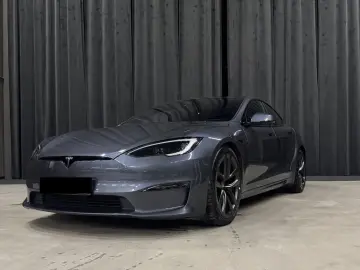 TESLA MODEL S PLAID -1020 CP