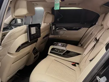 BMW Seria 7 750d xDrive