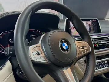 BMW Seria 7 750d xDrive
