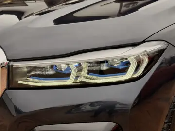 BMW Seria 7 750d xDrive