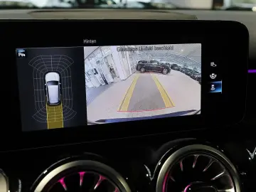 MERCEDES-BENZ GLB 220 AMG PANO KAMERA CARPLAY NIGHT PAKET 20