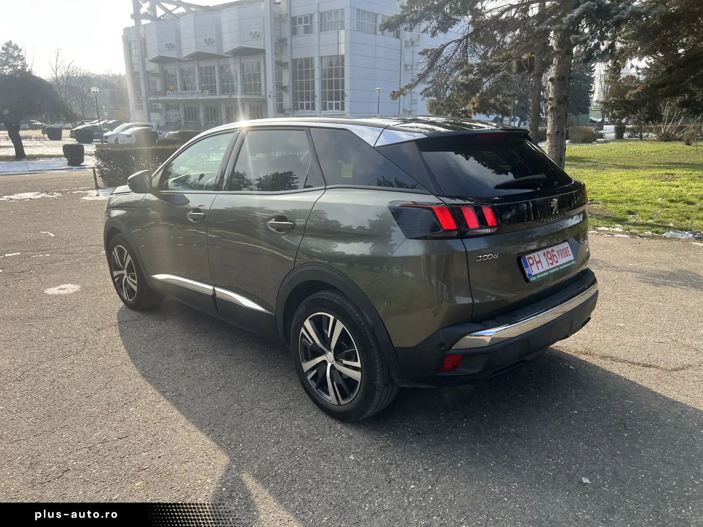 PEUGEOT 3008 1.2 Automat