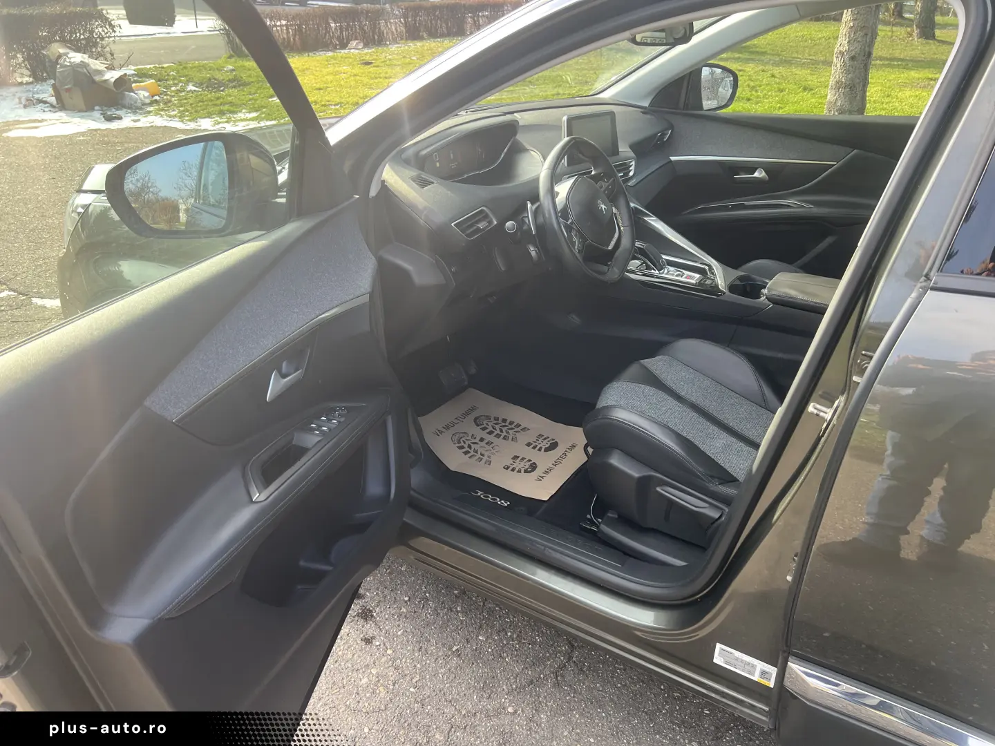 PEUGEOT 3008 1.2 Automat