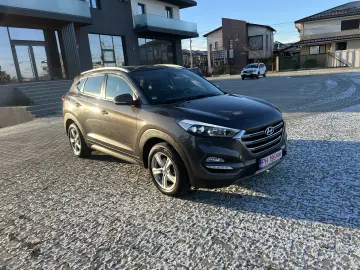 HYUNDAI TUCSON 1.7 CRDi Automat