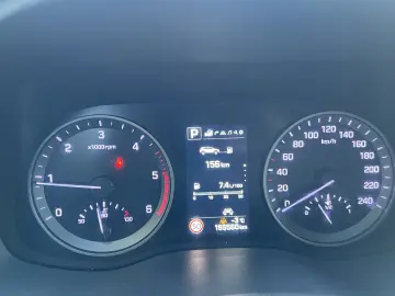 HYUNDAI TUCSON 1.7 CRDi Automat