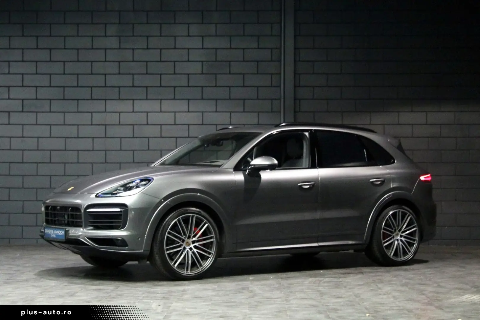 PORSCHE Cayenne GTS