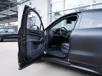 PORSCHE Cayenne Coupe Turbo GT