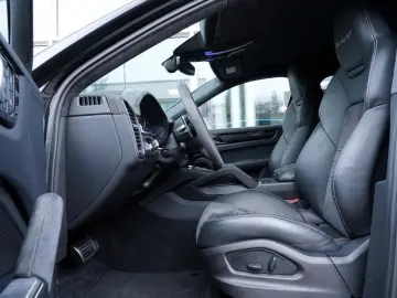 PORSCHE Cayenne Coupe Turbo GT