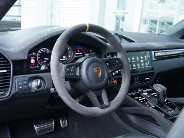 PORSCHE Cayenne Coupe Turbo GT