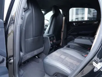 PORSCHE Cayenne Coupe Turbo GT