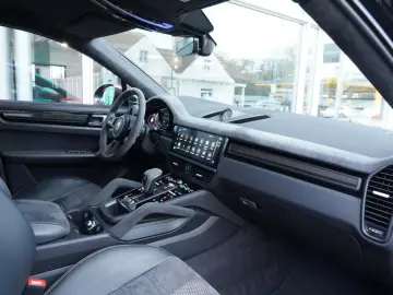 PORSCHE Cayenne Coupe Turbo GT