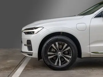 VOLVO XC60 Core T6 Recharge Plug-In Hybrid AWD