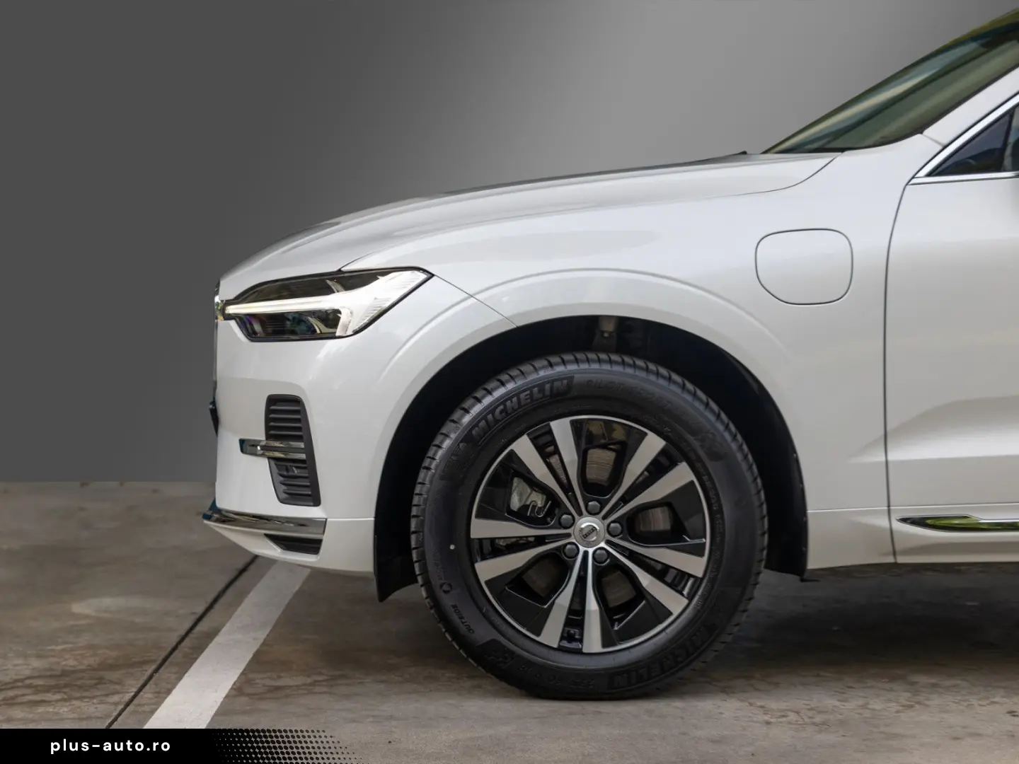 VOLVO XC60 Core T6 Recharge Plug-In Hybrid AWD