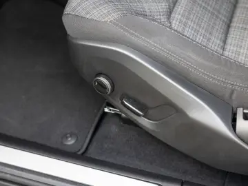 VOLVO XC60 Core T6 Recharge Plug-In Hybrid AWD