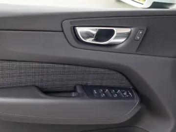 VOLVO XC60 Core T6 Recharge Plug-In Hybrid AWD