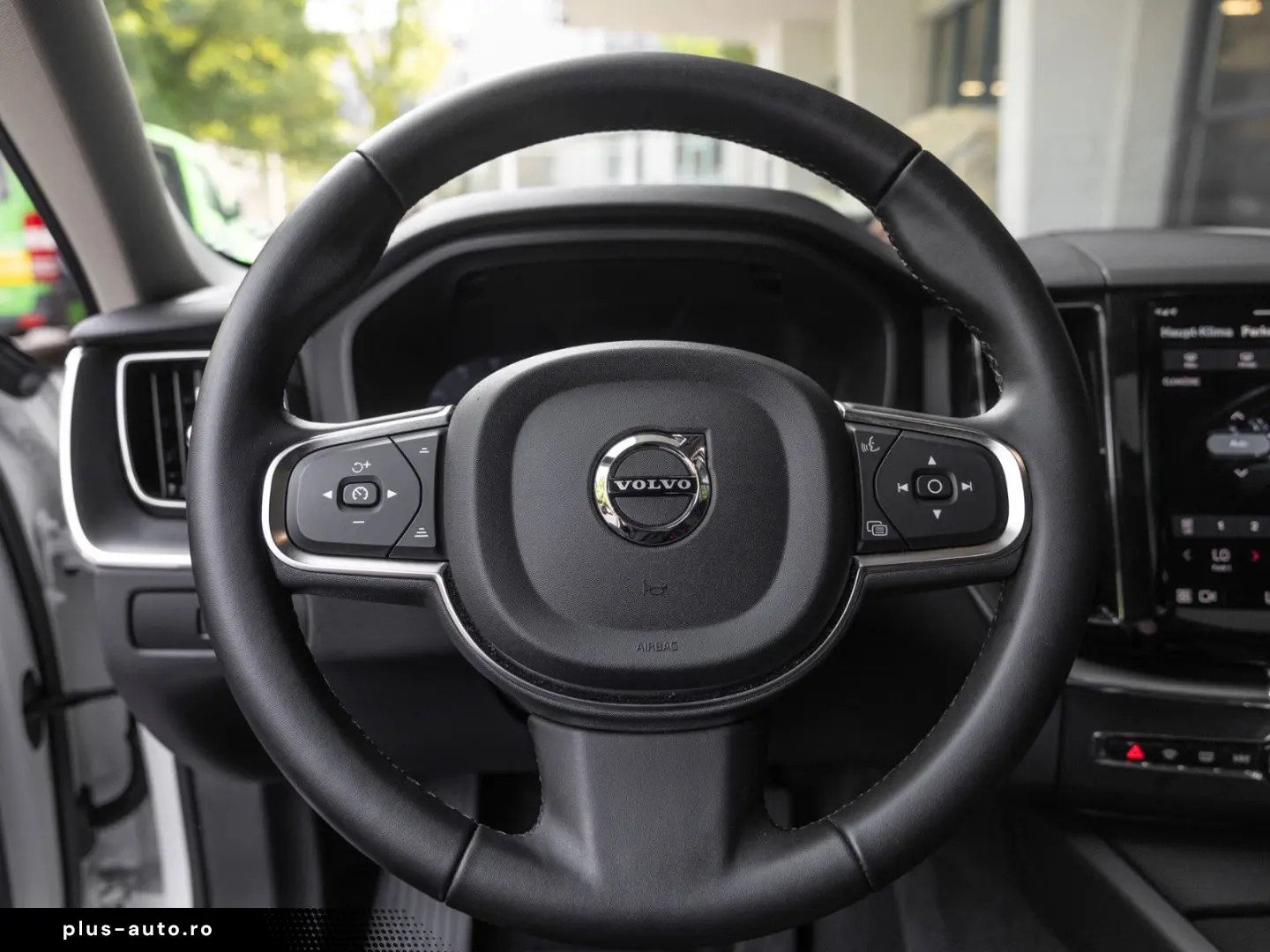 VOLVO XC60 Core T6 Recharge Plug-In Hybrid AWD