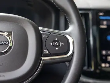 VOLVO XC60 Core T6 Recharge Plug-In Hybrid AWD