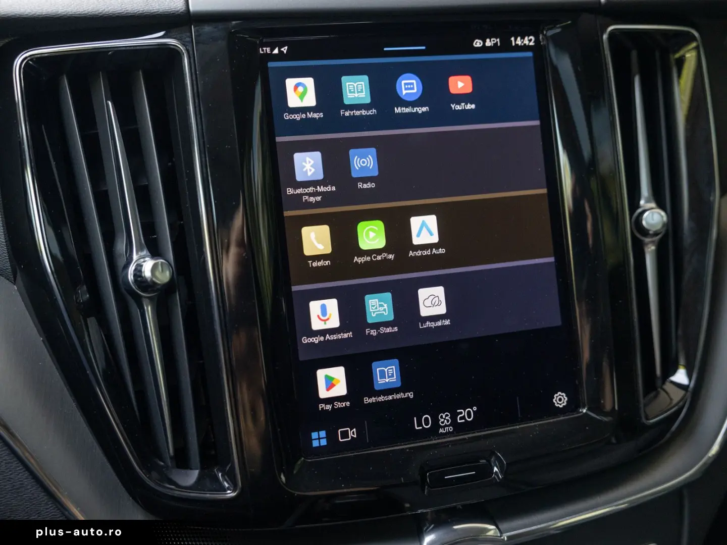 VOLVO XC60 Core T6 Recharge Plug-In Hybrid AWD