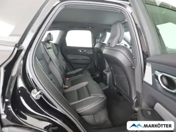 VOLVO XC60 T6 AWD Ultra Black Edition