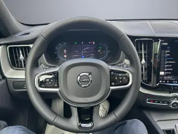 VOLVO XC60 Plus Black Edition T6 AWD