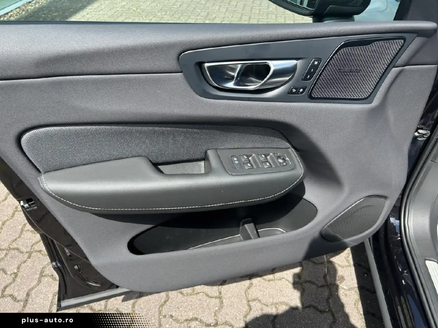 VOLVO XC60 Plus Black Edition T6 AWD