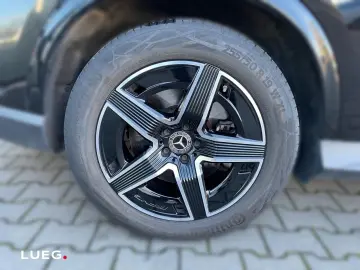 MERCEDES-BENZ GLC 300 e 4M AMG