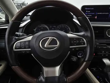 Lexus Seria RX 2020