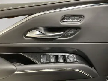 CADILLAC Escalade 6.2 V8 4WD Sport Platinum AHK Nightvisi